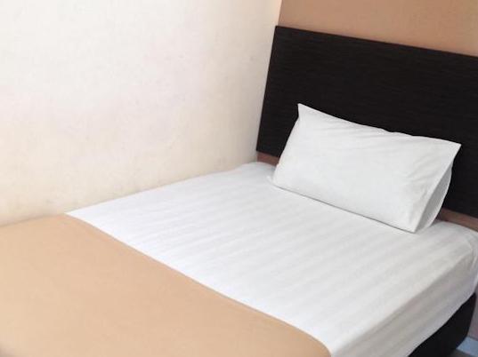 Zen Rooms Golden Star กวนตัน ภายนอก รูปภาพ