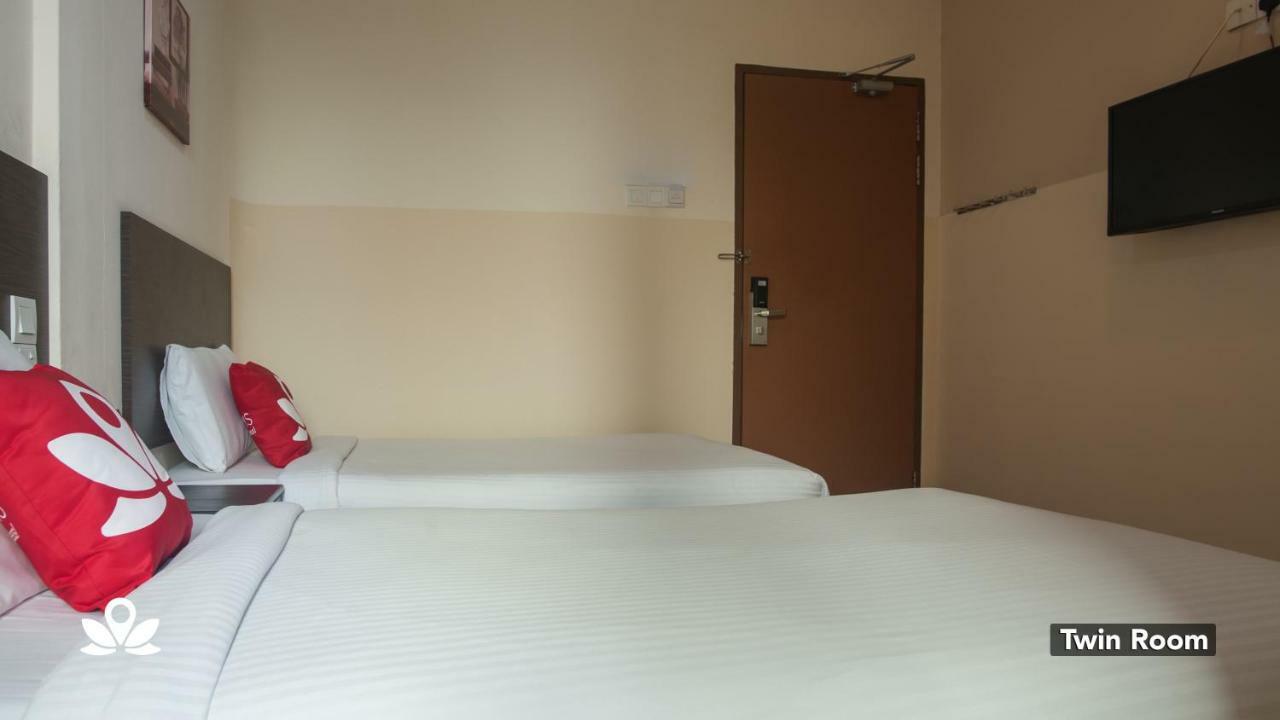Zen Rooms Golden Star กวนตัน ภายนอก รูปภาพ