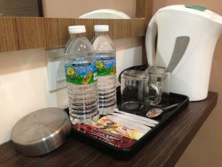 Zen Rooms Golden Star กวนตัน ภายนอก รูปภาพ